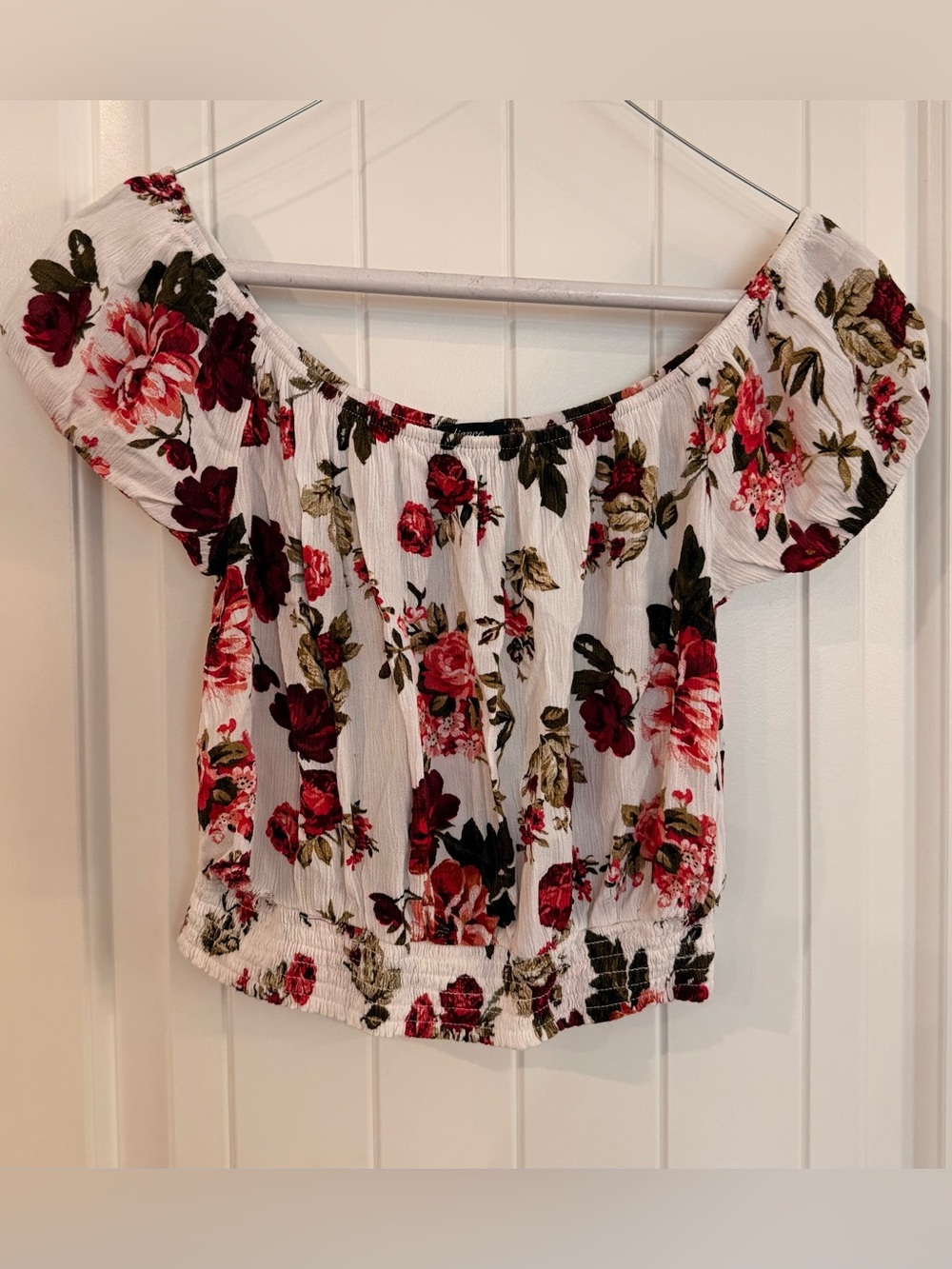 Ambiance White Burgundy Floral Off-The-Shoulder Crop Top Size S